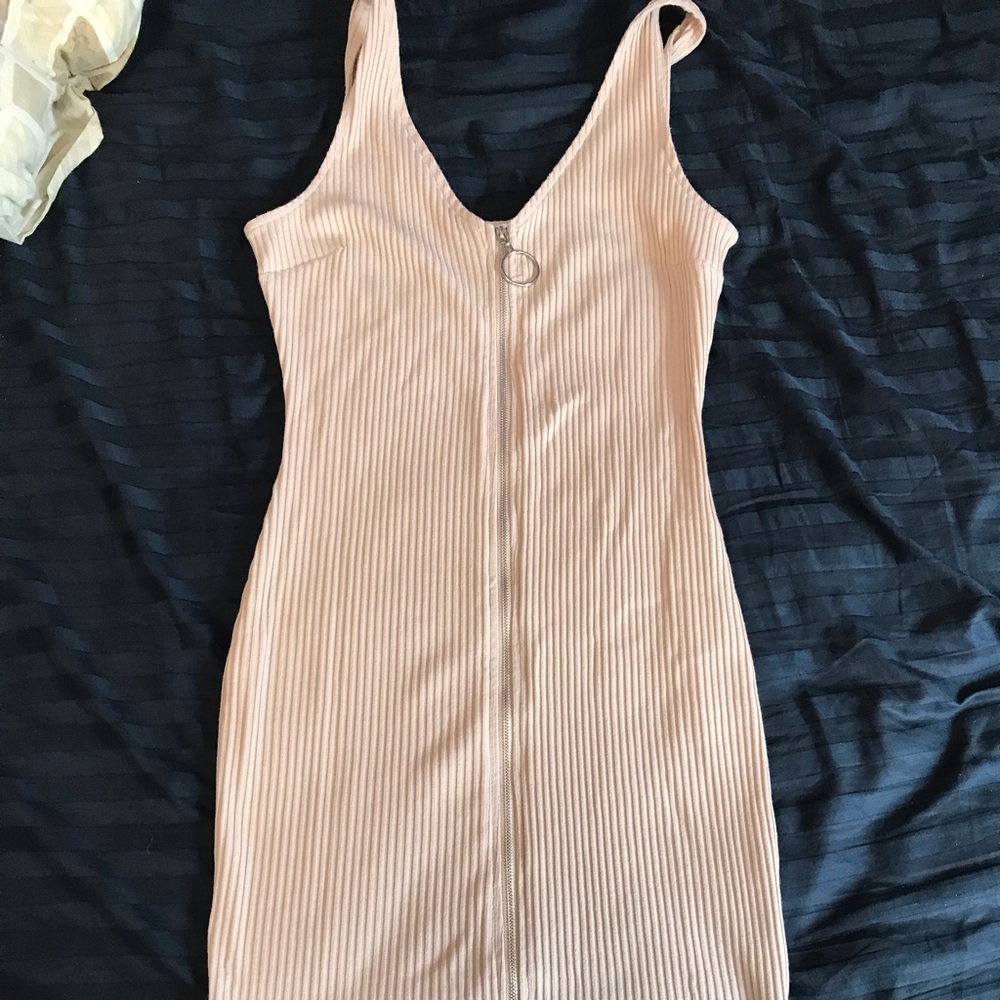 zip up bodycon dress
